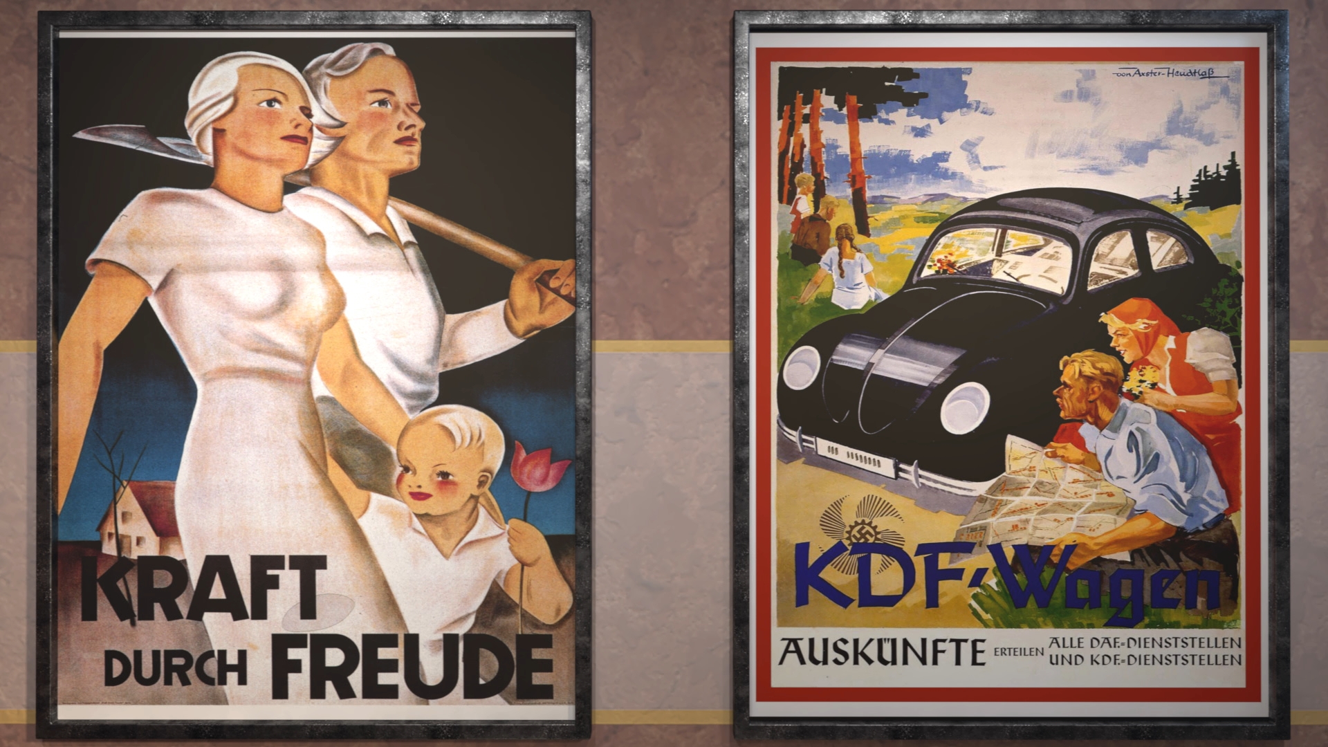 Zwei historische Plakate: Links 'Kraft durch Freude' mit einer Familie, die einen Jungen und Werkzeuge zeigt. Rechts 'KDF-Wagen' mit einem schwarzen Auto und Menschen, die auf dem Feld arbeiten.
